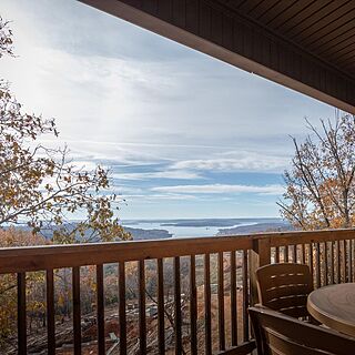 The Lodges At Table Rock Lake — Balcony