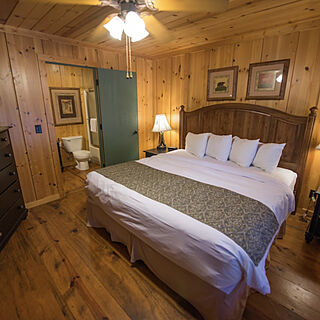 The Cabins at Green Mountain — Bedroom