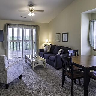 Royal Aloha Vacation Club at Eagles Nest Resort at Indian Point — Living Area