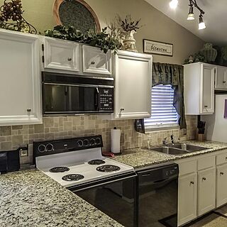 Royal Aloha Vacation Club at Eagles Nest Resort at Indian Point — Kitchen