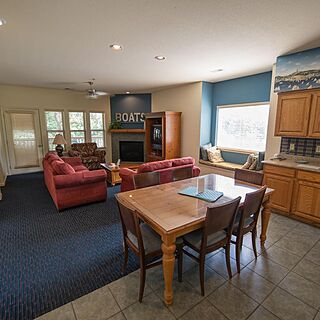 Branson Yacht Club &mdash; Dining Area