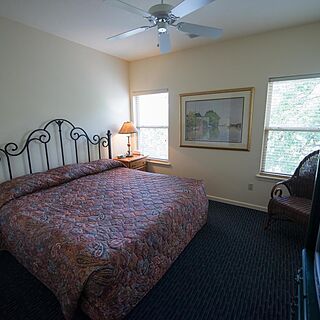 Branson Yacht Club &mdash; Bedroom