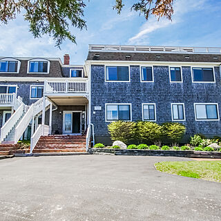 Neptune House — Exterior