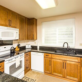 Makahuena at Poipu — Kitchen