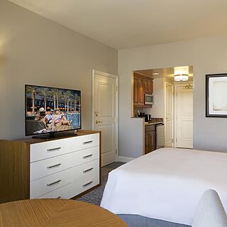 Hilton Grand Vacations on the Boulevard — Bedroom