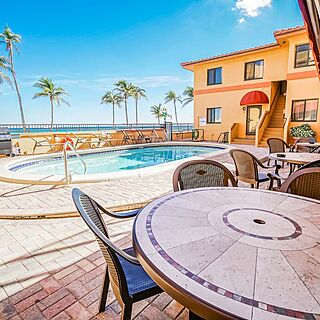 Hollywood Sands Resort &mdash; Pool