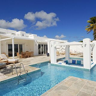 Coral Beach Club — Pool