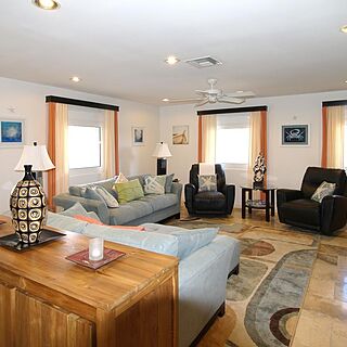 Coral Beach Club — Living Area