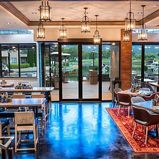 Delta Hotels by Marriott Grand Okanagan Resort — Restaurant