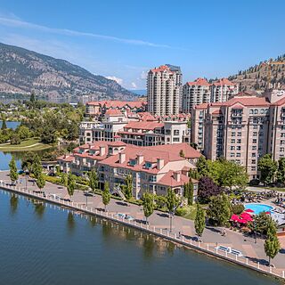 Delta Hotels by Marriott Grand Okanagan Resort — Exterior