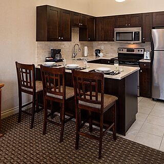 Delta Hotels by Marriott Grand Okanagan Resort — Kitchen