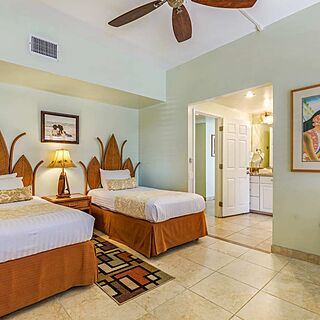 Club Wyndham Royal Sea Cliff — Sample unit bedroom