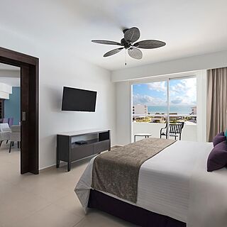 Ventus at Marina El Cid Spa & Beach Resort — Sample Bedroom
