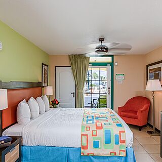 Amsterdam Manor Beach Resort — Bedroom