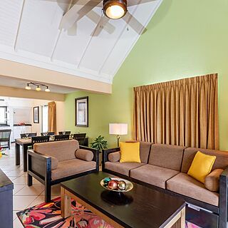 Amsterdam Manor Beach Resort — Living Area