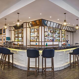 Ocean Maya Royale — Bar