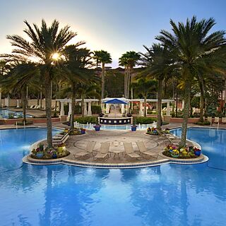 Marriott's Grande Vista &mdash; Pool With Loungers and Umbrellas