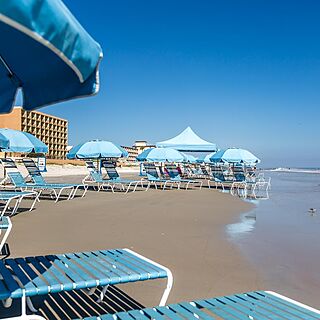 Georgian Inn Beach Club — Beach