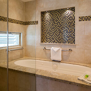 The Galleon Resort &mdash; Sample Bathroom