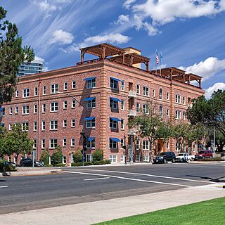 WorldMark San Diego - Balboa Park &mdash; Exterior