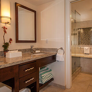 The Galleon Resort &mdash; Sample Bathroom