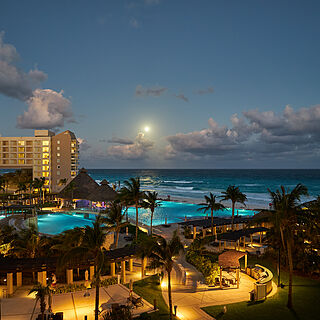 The Westin Lagunamar Ocean Resort Villas & Spa — Resort Pool and Beach View