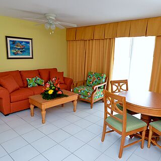 Atrium Resort & Spa — Living Area