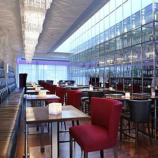 Royal Club at Bonnington Tower — Bar