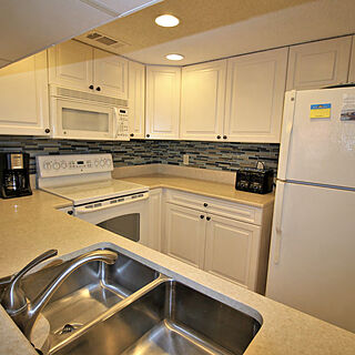 Harbourside III — Kitchen