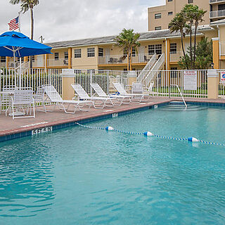 Gulfstream Manor — Pool
