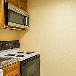 Gulfstream Manor — Sample Kitchen