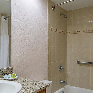 Gulfstream Manor — Sample Bathroom