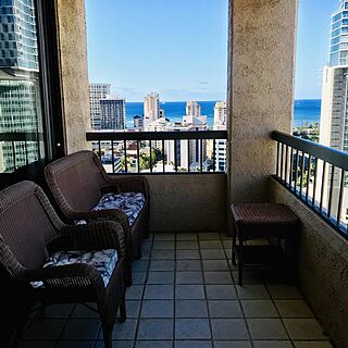 Aloha Towers — Sample Balcony