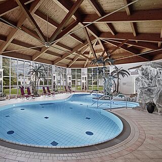 Lisi Family Hotel — Pool