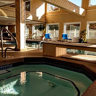 Cathedral Ledge Resort — Pool