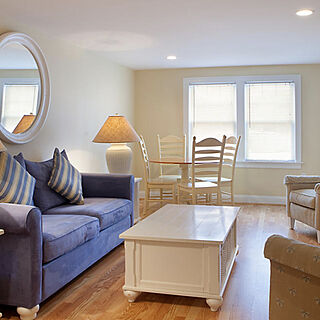 Breakers Beach Resort — Sample Living Area