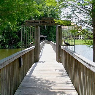 Vacation Village at Parkway — Walkway