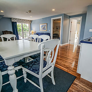 Beachside Village Resort — Sample Dining Area