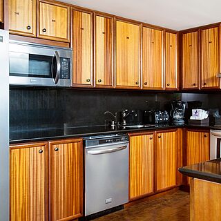 Aulani, a Disney Resort & Spa — Sample Kitchen