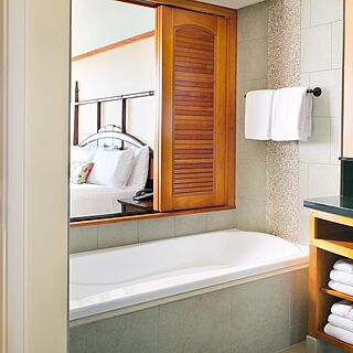 Aulani, a Disney Resort & Spa &mdash; Sample Bathroom