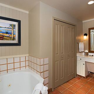 Disney's Hilton Head Island Resort — Sample Bathroom