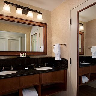 Boulder Ridge Villas at Disney's Wilderness Lodge — Sample Bathroom