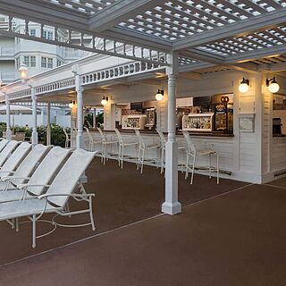 The Villas at Disney's Grand Floridian Resort & Spa &mdash; Pool Bar