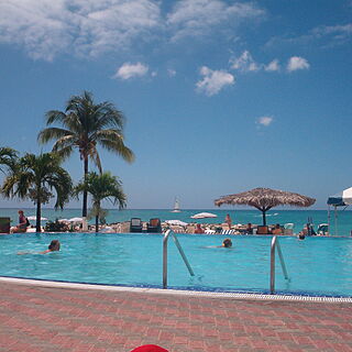 Flamingo Beach Villas — II - Pool