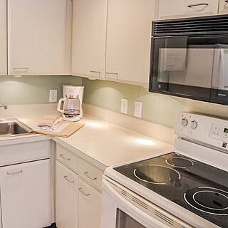 Berkshire by the Sea &mdash; Sample Kitchen