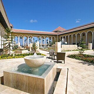 Paradisus Palma Real — Courtyard