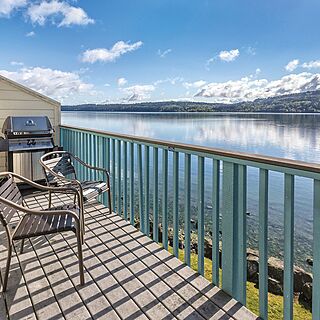 WorldMark Discovery Bay — Sample Balcony