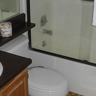 Wildrose Timesharing Condominiums — Sample Bathroom