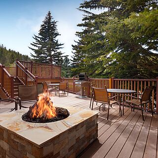 Marriott's StreamSide at Vail - Birch, Douglas, and Evergreen — Common Patio With Firepit, Picnic Area and Grill