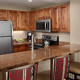 Marriott's StreamSide at Vail - Birch, Douglas, and Evergreen &mdash; Sample Kitchen - Evergreen Building